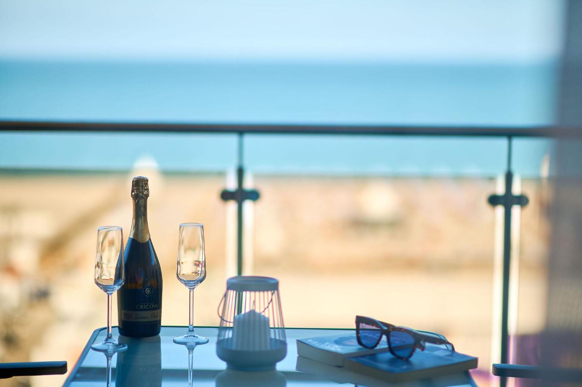 Apartament Summerland Vedere La Mare Mamaia Bagian luar foto